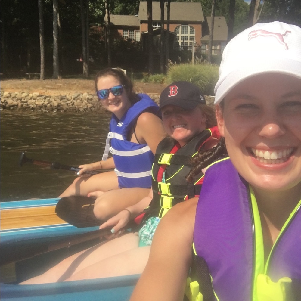 Meet your Posher, Brittany